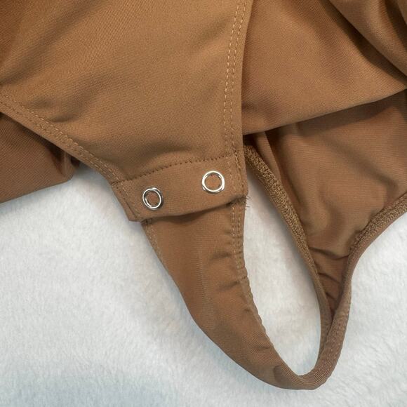 Express‎ Women's Tank Bodysuit Size XL Thin Adjustable Straps Thong Snap Closure - Picture 5 of 8